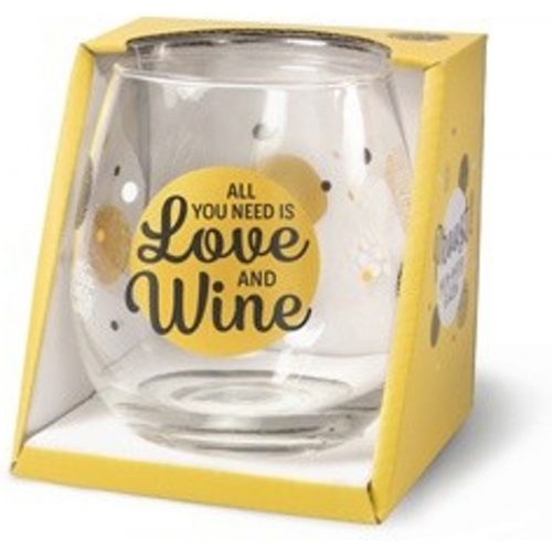 Wijnglas met tekst All you need is love and wine